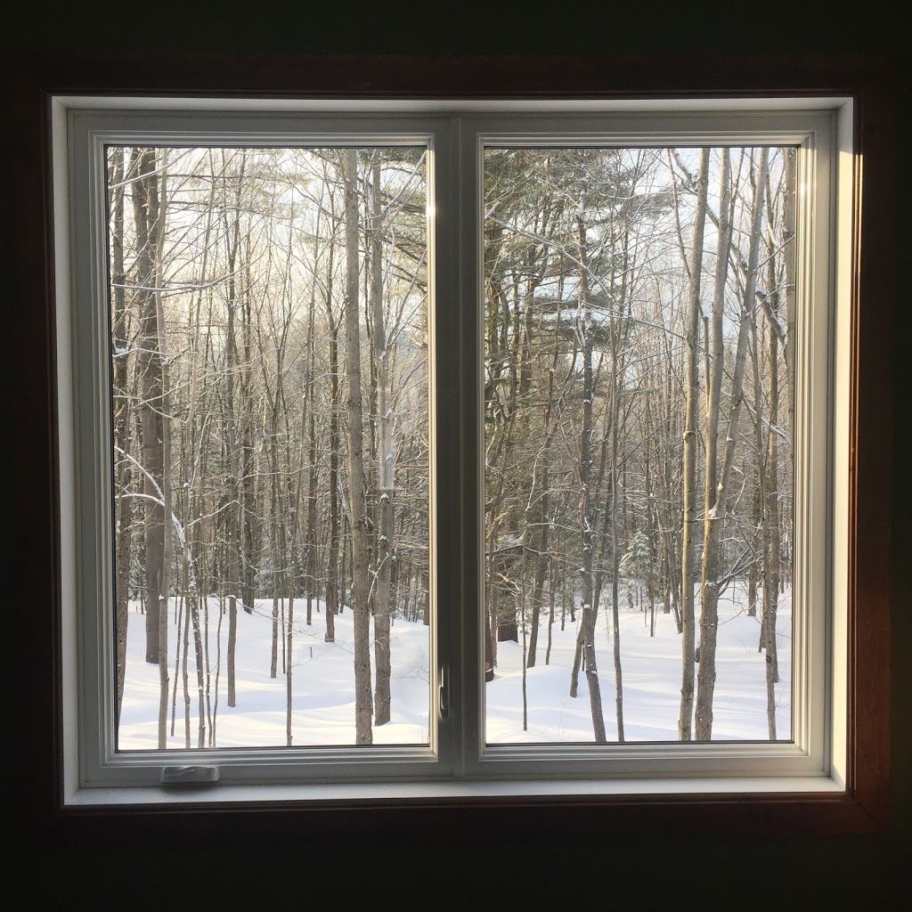 Stephanie Hinse Massothérapeute | 127 Chemin Bonnaly, Orford, QC J1X 6S3, Canada | Phone: (819) 993-4752