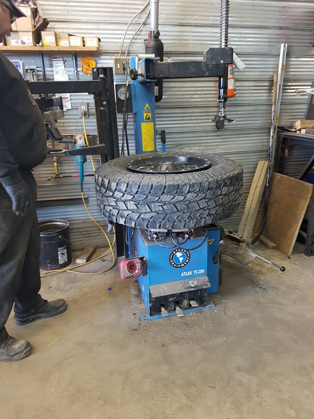 Loretto Custom | 7448 8 Line, Beeton, ON L0G 1A0, Canada | Phone: (647) 882-4005