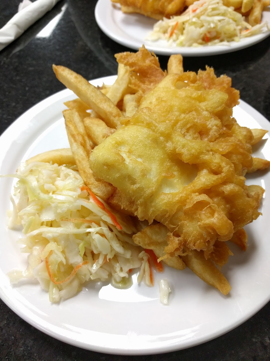 Halibut House Fish & Chips | 3483 Kingston Rd, Scarborough, ON M1M 1R9, Canada | Phone: (416) 265-0777