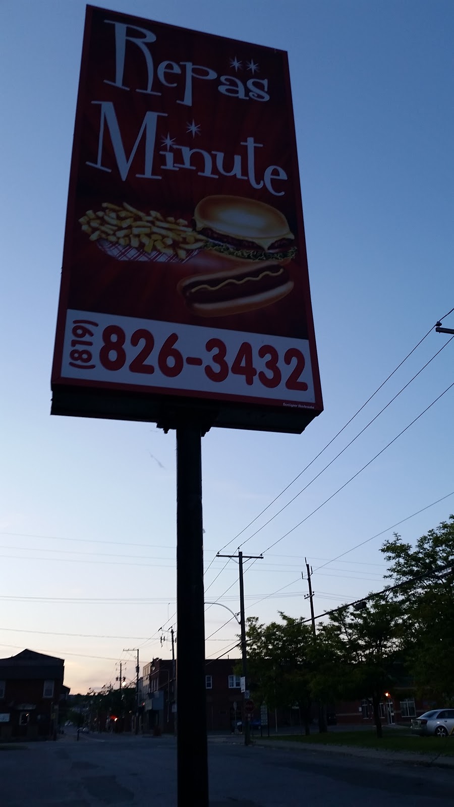 Repas Minute Richmond Inc | 44 Rue Principale S, Richmond, QC J0B 2H0, Canada | Phone: (819) 826-3432