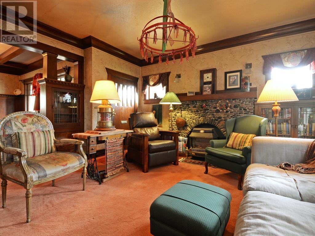 Orchard House | 9646 6 St, Sidney, BC V8L 2W2, Canada | Phone: (250) 656-9194