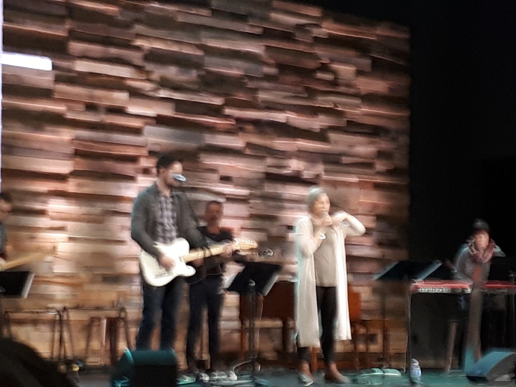 Lakemount Worship Centre | 54 N Service Rd, Grimsby, ON L3M 1Y8, Canada | Phone: (905) 945-8888