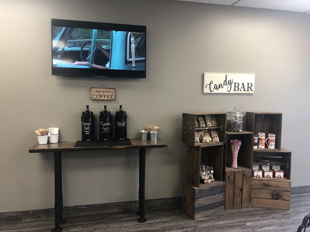 The Old Hound | 273 Main St S, Mount Forest, ON N0G 2L1, Canada | Phone: (519) 509-8565