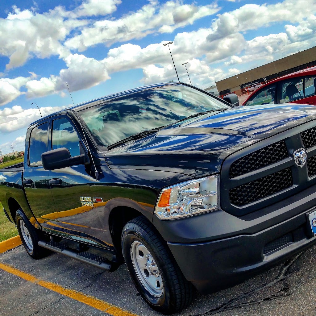 Selkirk Chrysler Dodge Jeep Ram | 1011 Manitoba Ave, Selkirk, MB R1A 3T7, Canada | Phone: (800) 204-8620