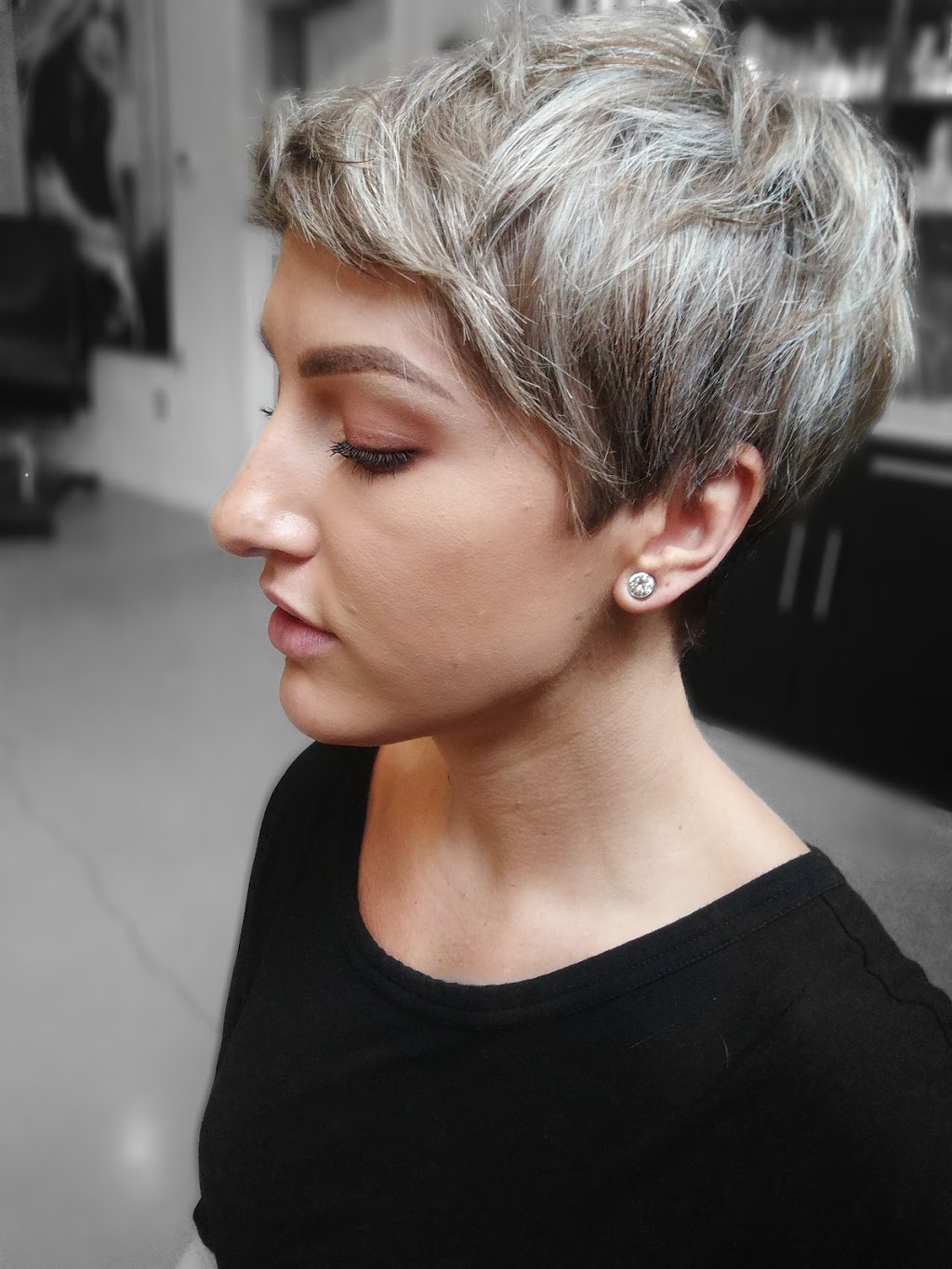 On The Fringe Hair Design | 3957 Main St, Vancouver, BC V5V 3P3, Canada | Phone: (604) 569-0856