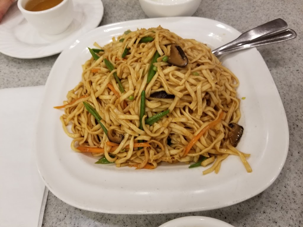 Golden Lion Fusion Restaurant | 539 Bur Oak Ave, Markham, ON L6C 3E5, Canada | Phone: (905) 888-6789