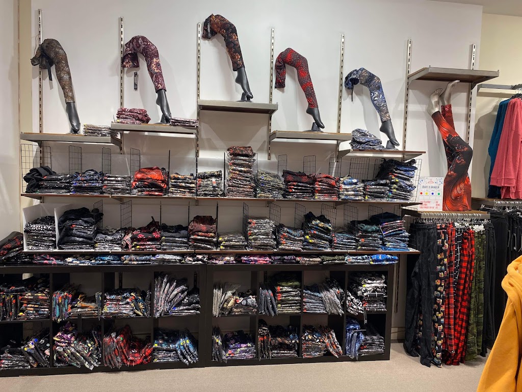 BOUTIQUE C MON STYLE / MODE LEGGINGS | 298 Bd Armand-Thériault, Rivière-du-Loup, QC G5R 4C2, Canada | Phone: (418) 605-1444