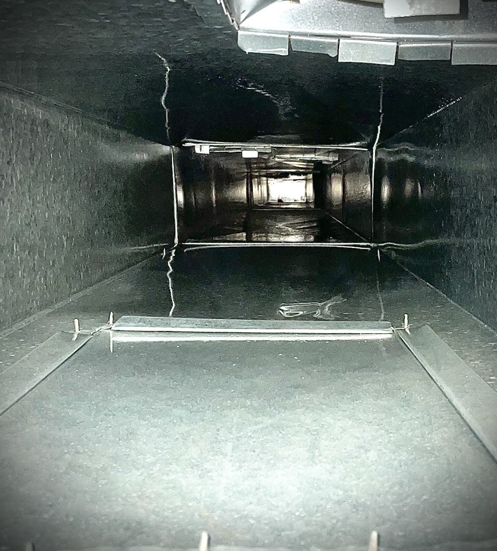 Airomax nettoyage de systèmes de ventilation | 565 Bd Lionel-Boulet local c, Varennes, QC J3X 1P7, Canada | Phone: (450) 677-6795