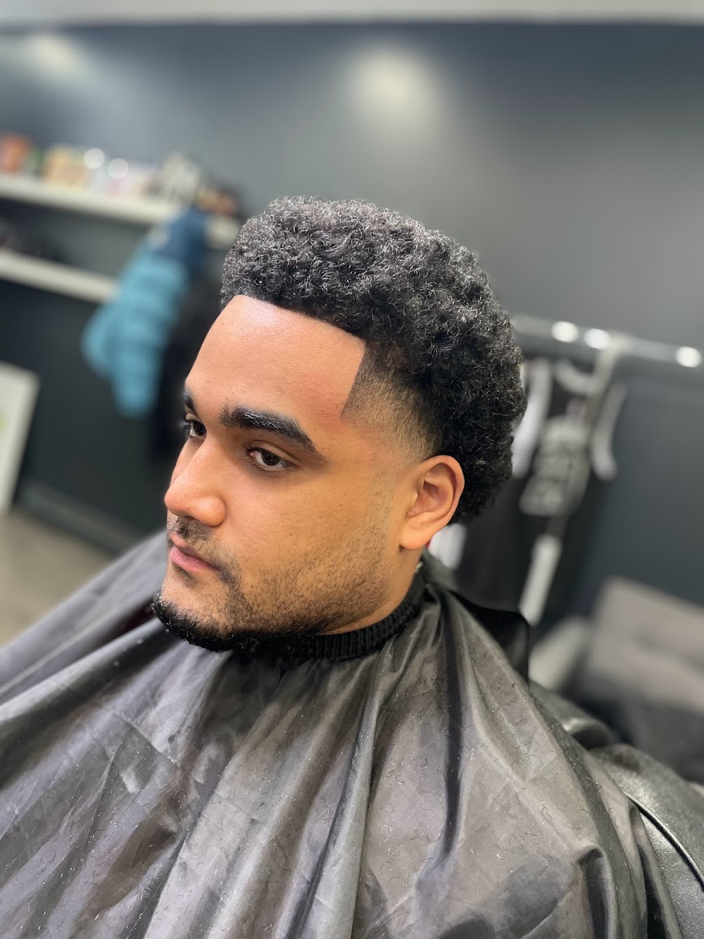 Salon de barbier Diamond Cutz | 1318 Av Victoria, Greenfield Park, QC J4V 1L8, Canada | Phone: (438) 462-6240