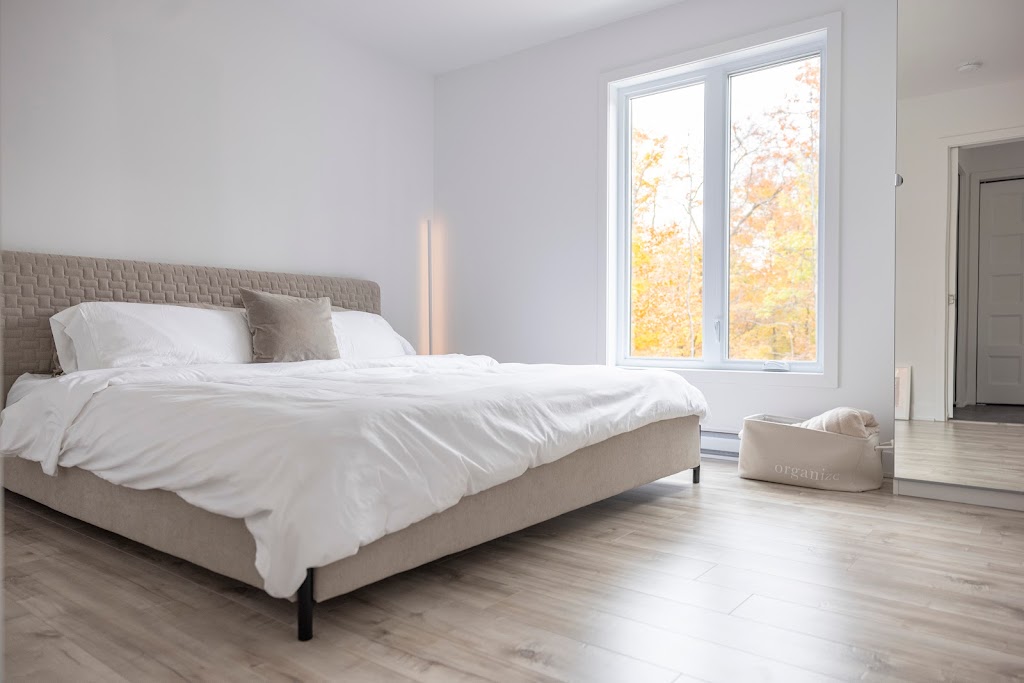 Blaaq Cottage | 179 Chem. du Lac Lili, Chertsey, QC J0K 3K0, Canada | Phone: (514) 501-4701