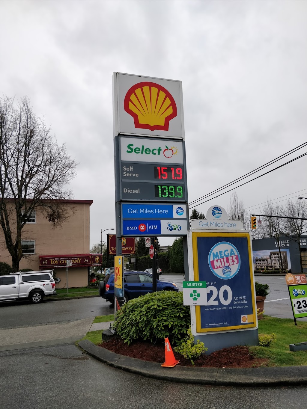 Shell | 8686 Granville St, Vancouver, BC V6P 5A1, Canada | Phone: (604) 261-6615