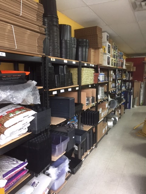 St-Jean Hydroponique Enr | 747, G, Rue Saint-Jacques, Saint-Jean-sur-Richelieu, QC J3B 2M9, Canada | Phone: (450) 346-9633