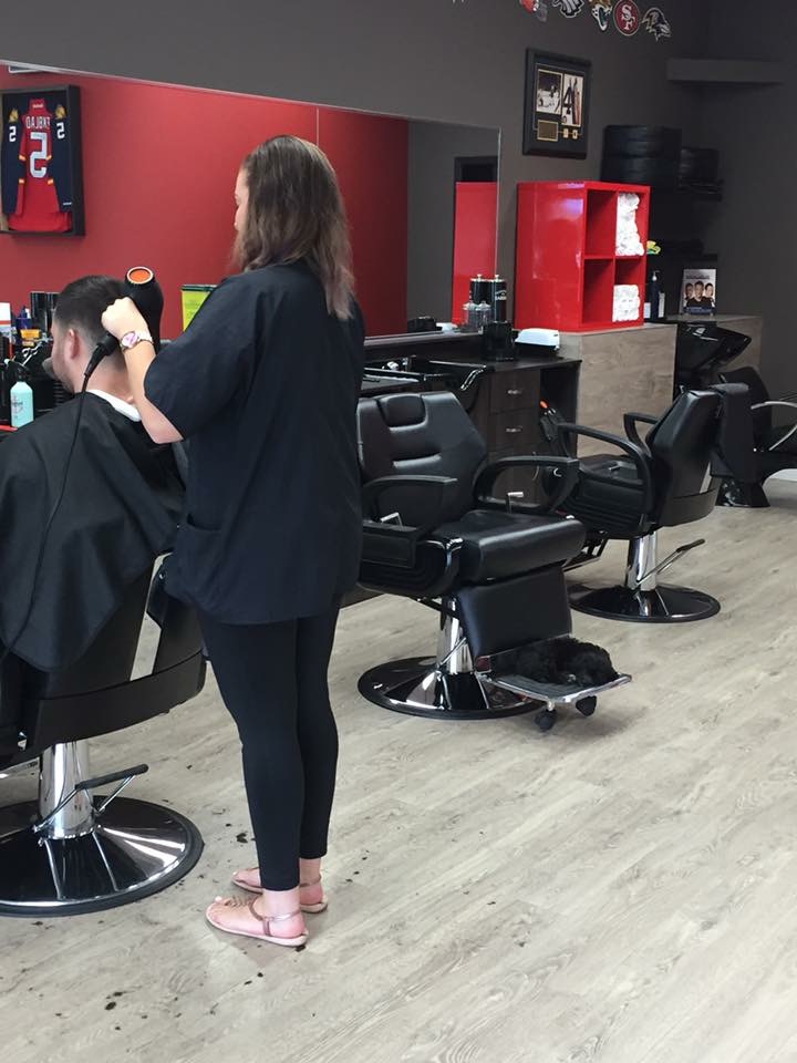 A Mans Zone 2 | 221 Cundles Rd E Unit 10, Barrie, ON L4M 6L5, Canada | Phone: (705) 727-1010