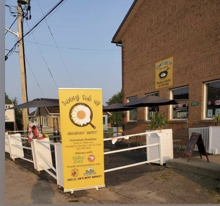 Sunny Side Up Breakfast Buffet | 1049 Victoria St, Petawawa, ON K8H 2E2, Canada | Phone: (613) 506-3447