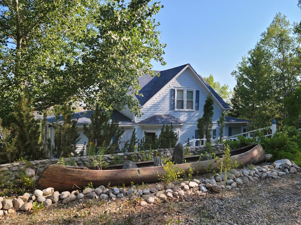 The Lake House at Manitou | 812 Apukwa Ave, Manitou Beach, SK S0K 4T1, Canada | Phone: (306) 917-9111