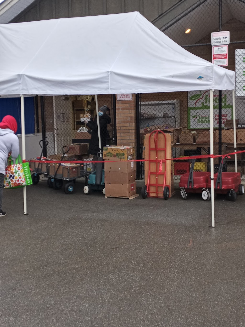 St. Josephs Food Bank | 32600 7th Ave, Mission, BC V2V 2B9, Canada | Phone: (778) 536-3663
