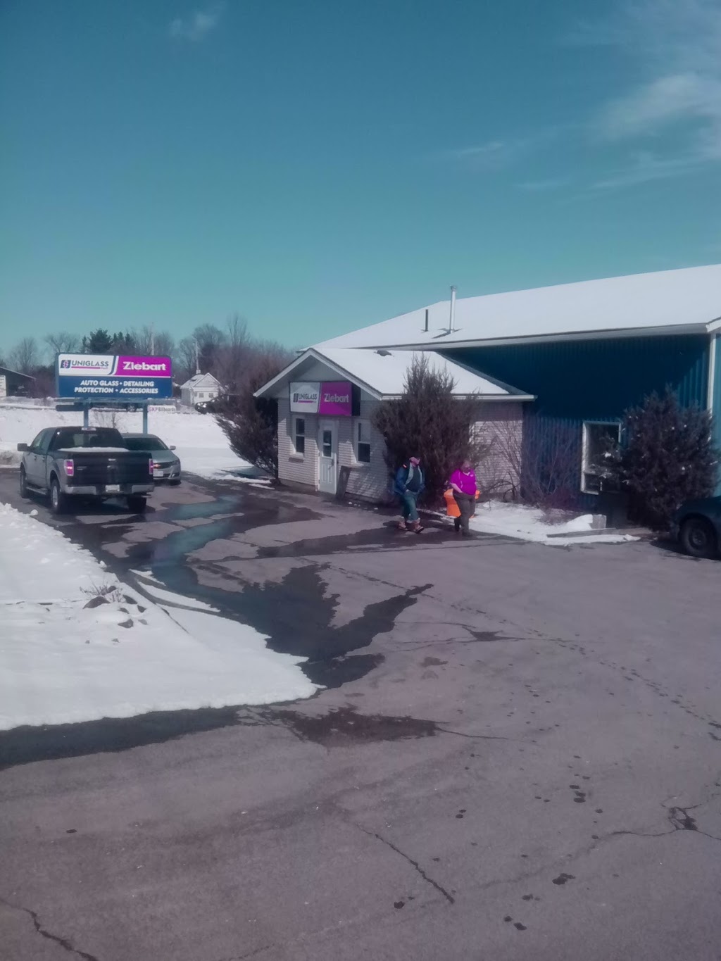 UniglassPlus / Ziebart | 340 Townline Road East, Carleton Place, ON K7C 3S3, Canada | Phone: (613) 257-1315