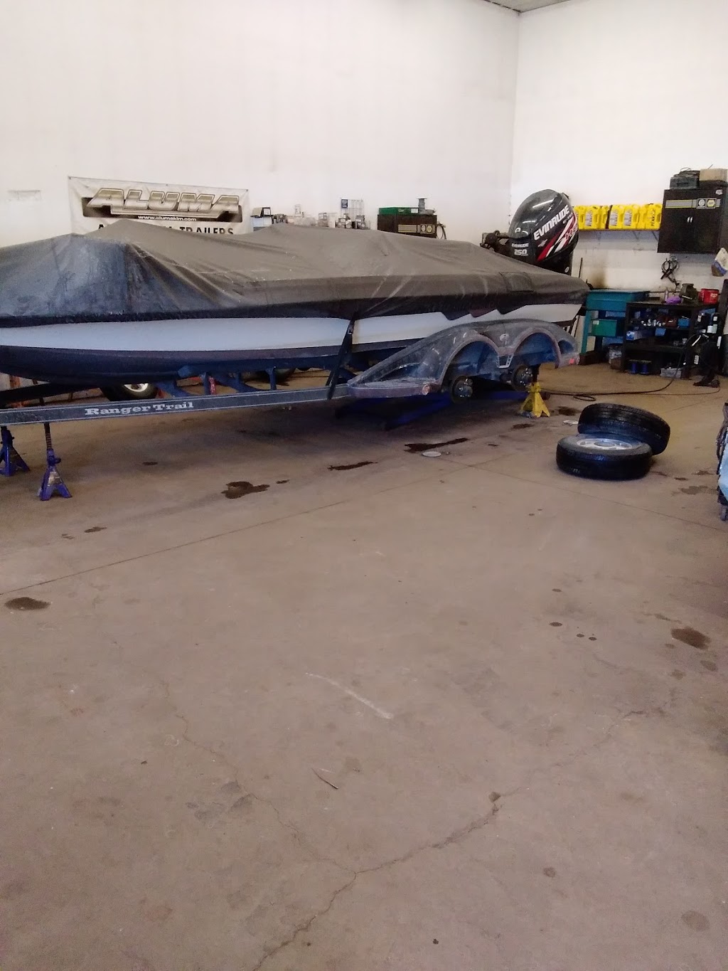 Colins Trailer and Auto Service | 175 N Port Rd, Port Perry, ON L9L 1B2, Canada | Phone: (905) 982-7777