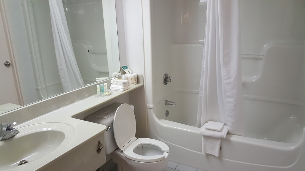 Quality Suites | 1120 Dearness Dr, London, ON N6E 1N9, Canada | Phone: (519) 680-1024
