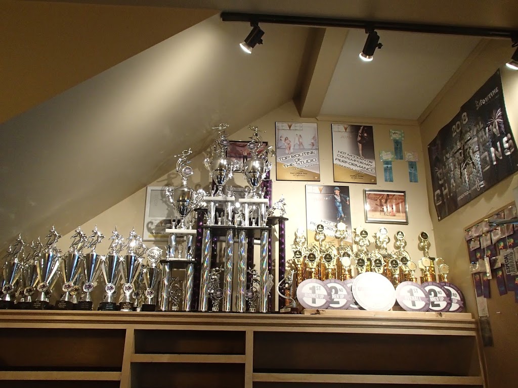 All Thats Dance & More | 264 Salem Rd, Barrie, ON L9J 0C6, Canada | Phone: (705) 739-6676