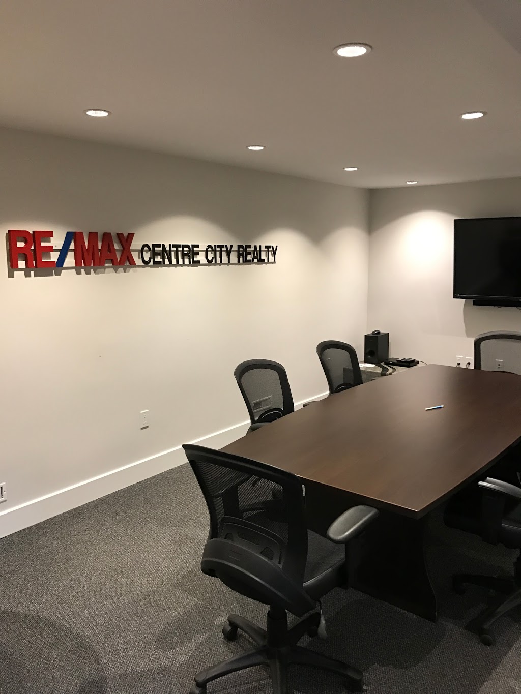 Dallas Posthumus RE/MAX Realtor | 36 First Ave, St Thomas, ON N5R 4M8, Canada | Phone: (519) 495-9295