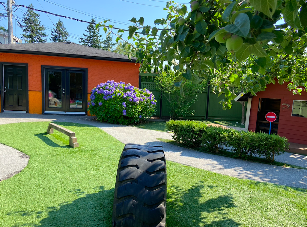 Le Soleil Montessori Childrens House | 6318 Tyne St, Vancouver, BC V5S 4L8, Canada | Phone: (604) 436-1243