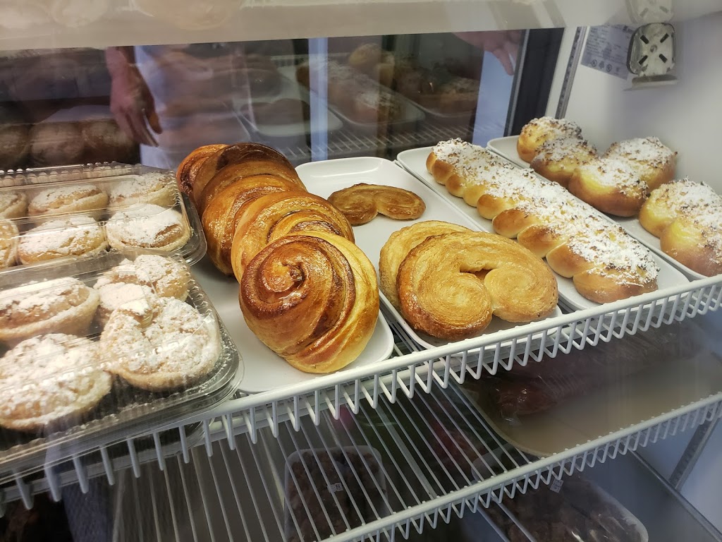 Boulangerie Lusa/ Portuguese | 72 Rue Dumas, Gatineau, QC J8Y 2N3, Canada | Phone: (819) 595-2651