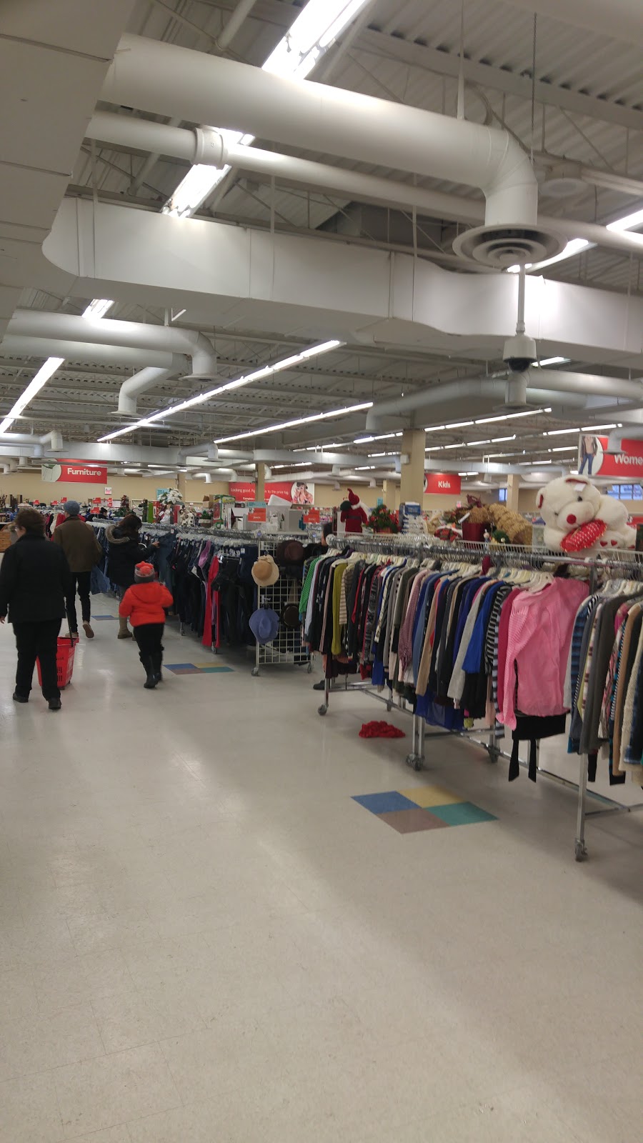 Value Village | 595 West St, Brantford, ON N3S 7P2, Canada | Phone: (519) 751-4424