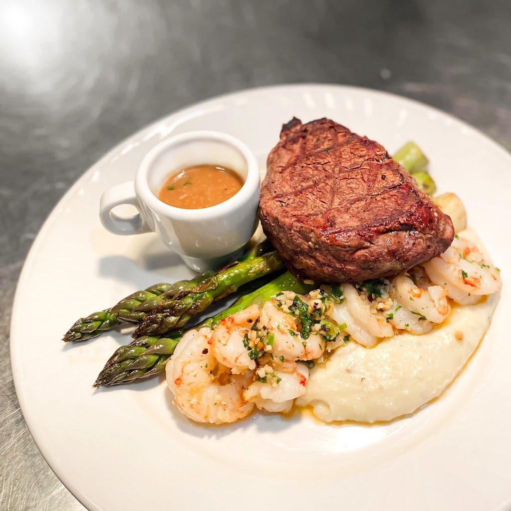 Restaurant lEntrecôte | 1440 Chem. Pierre Péladeau, Sainte-Adèle, QC J8B 1Z4, Canada | Phone: (450) 229-1545