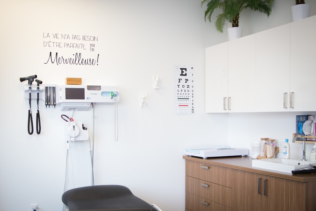 Clinique privée Medika | 1225 Rue Saint-Charles Ouest #250, Longueuil, QC J4K 0B9, Canada | Phone: (514) 868-8929