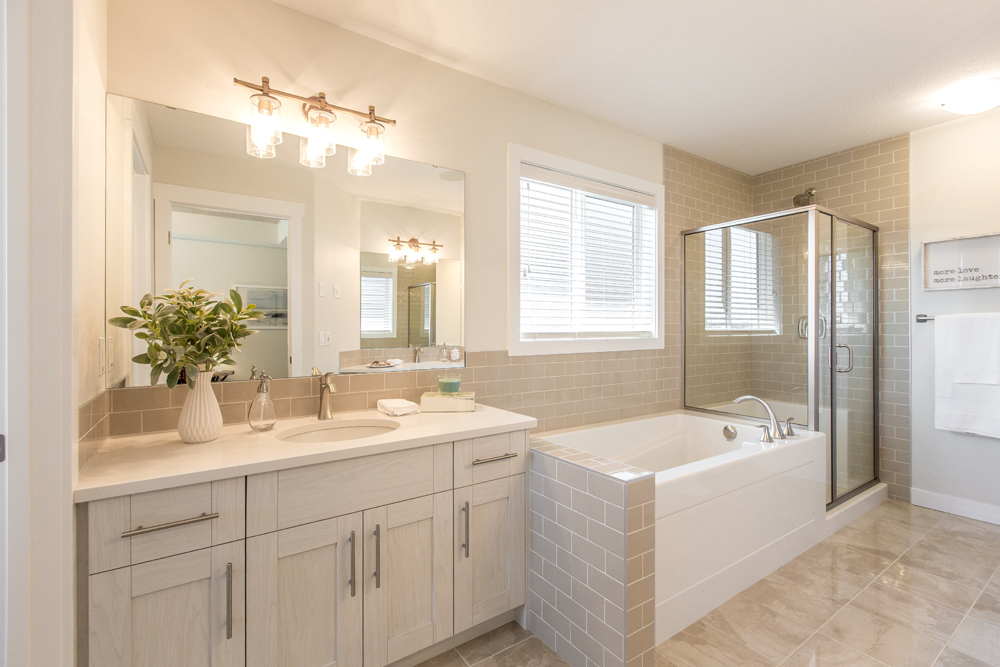 Daytona Homes Single Family Show Home in Jensen Lakes | 142 Joyal Way, St. Albert, AB T8N 7H5, Canada | Phone: (780) 224-1347