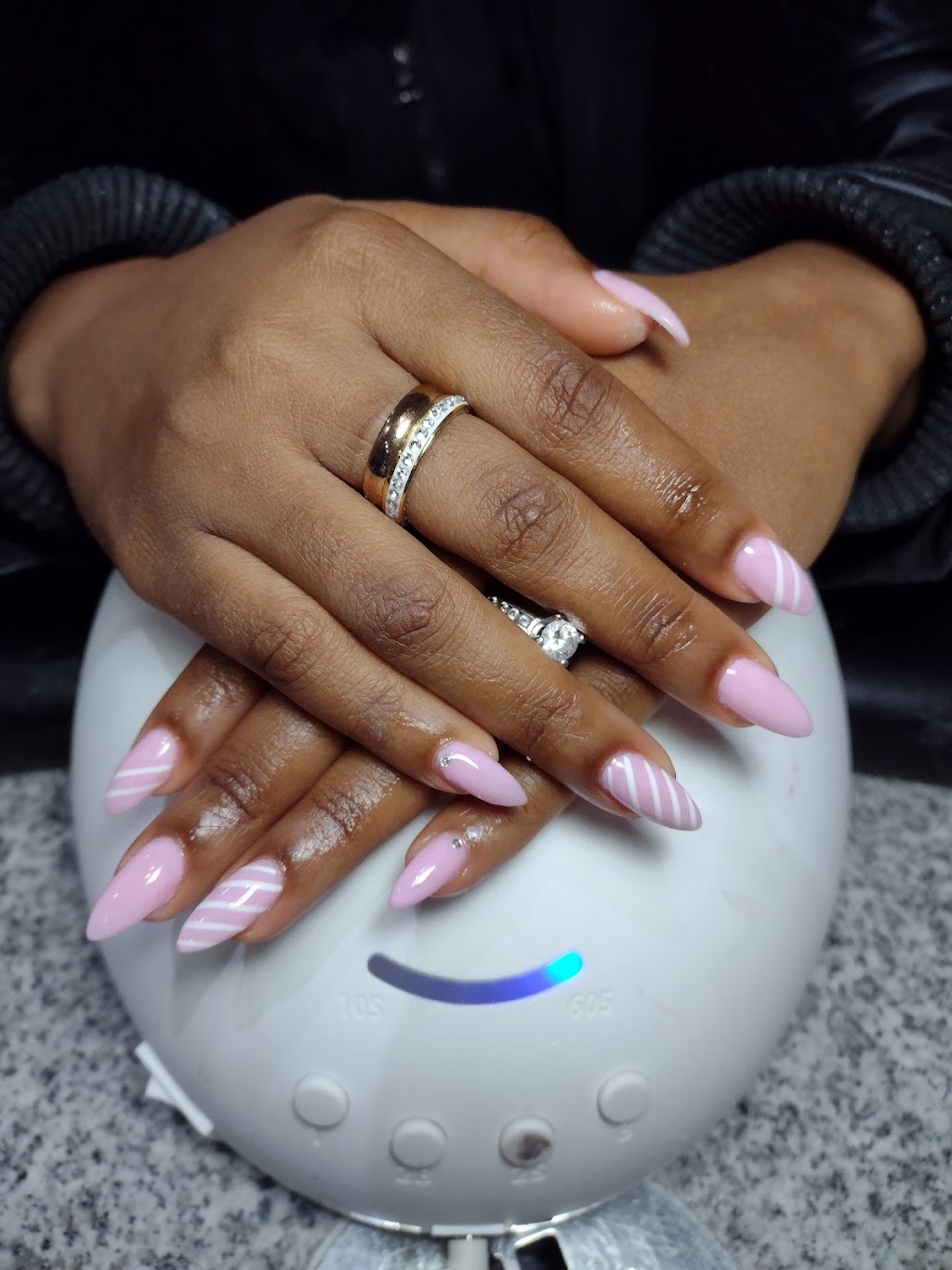 Ongles Casanove & Spa | 2569 Boul Henri-Bourassa E, Montréal, QC H2B 1V4, Canada | Phone: (514) 240-2893