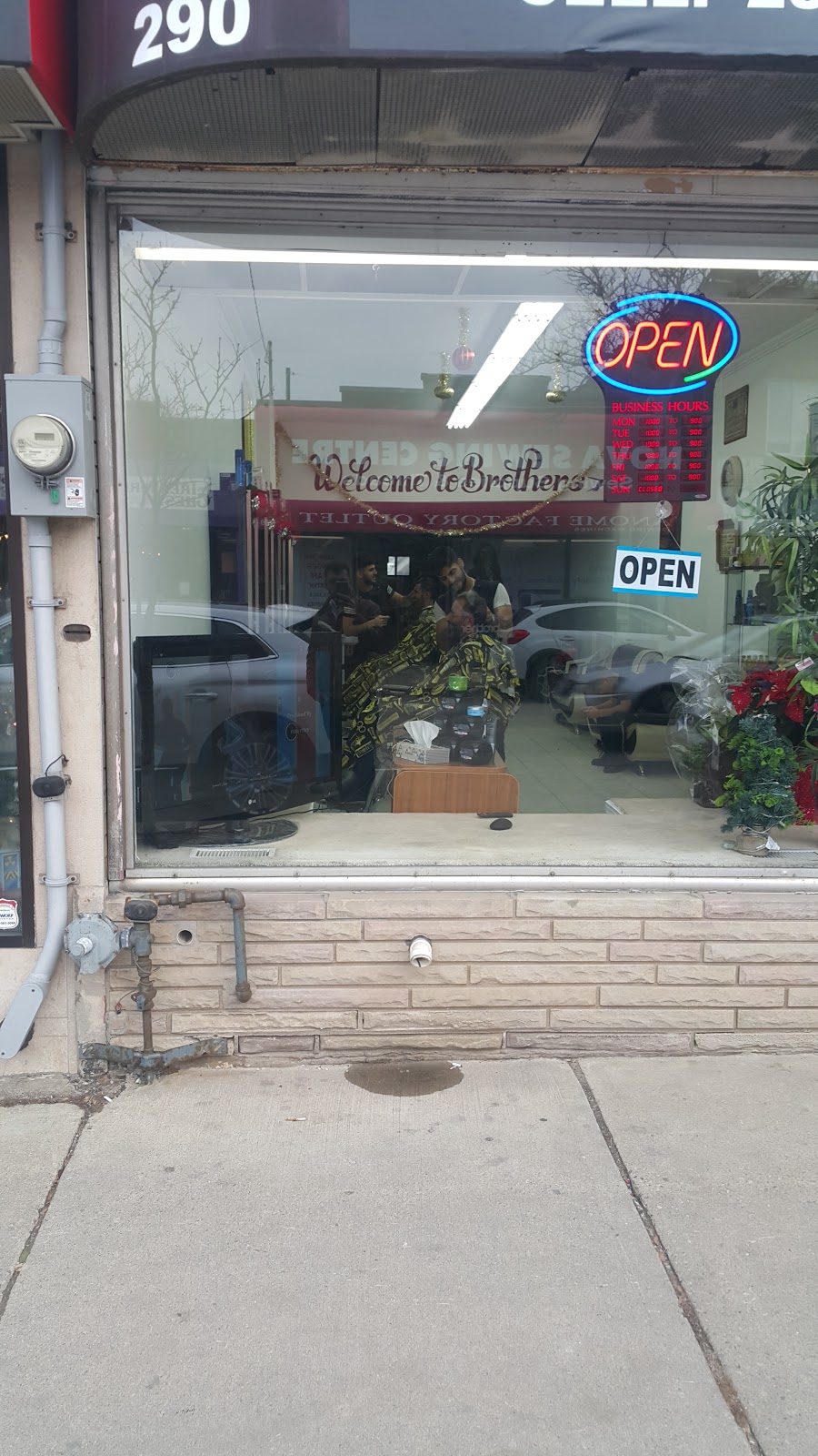 Brothers Barbershop | 290 Ottawa St N, Hamilton, ON L8H 3Z9, Canada | Phone: (289) 860-0733