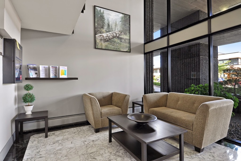 Seaside Plaza Rental Apartments | 2324 W 1st Ave, Vancouver, BC V6K 1G3, Canada | Phone: (604) 738-2590
