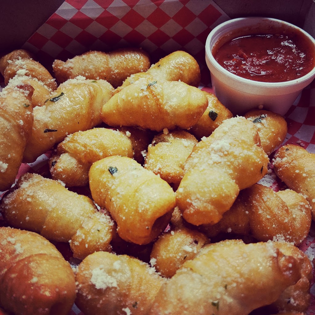 East Valley Pizza | 25 Amy Croft Dr #32, Windsor, ON N9K 1C7, Canada | Phone: (519) 956-8606