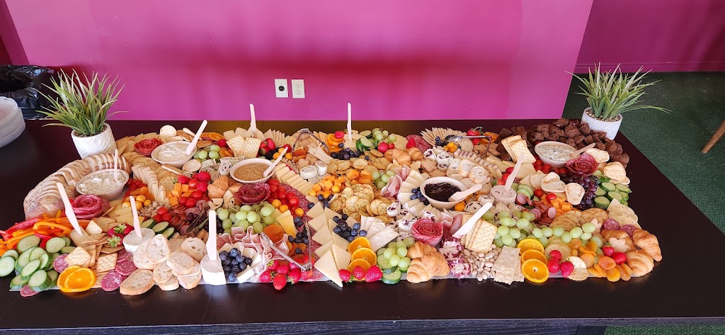 Gather & Graze Co. | South Sauble, Sauble Beach, ON N0H 2G0, Canada | Phone: (519) 270-9103