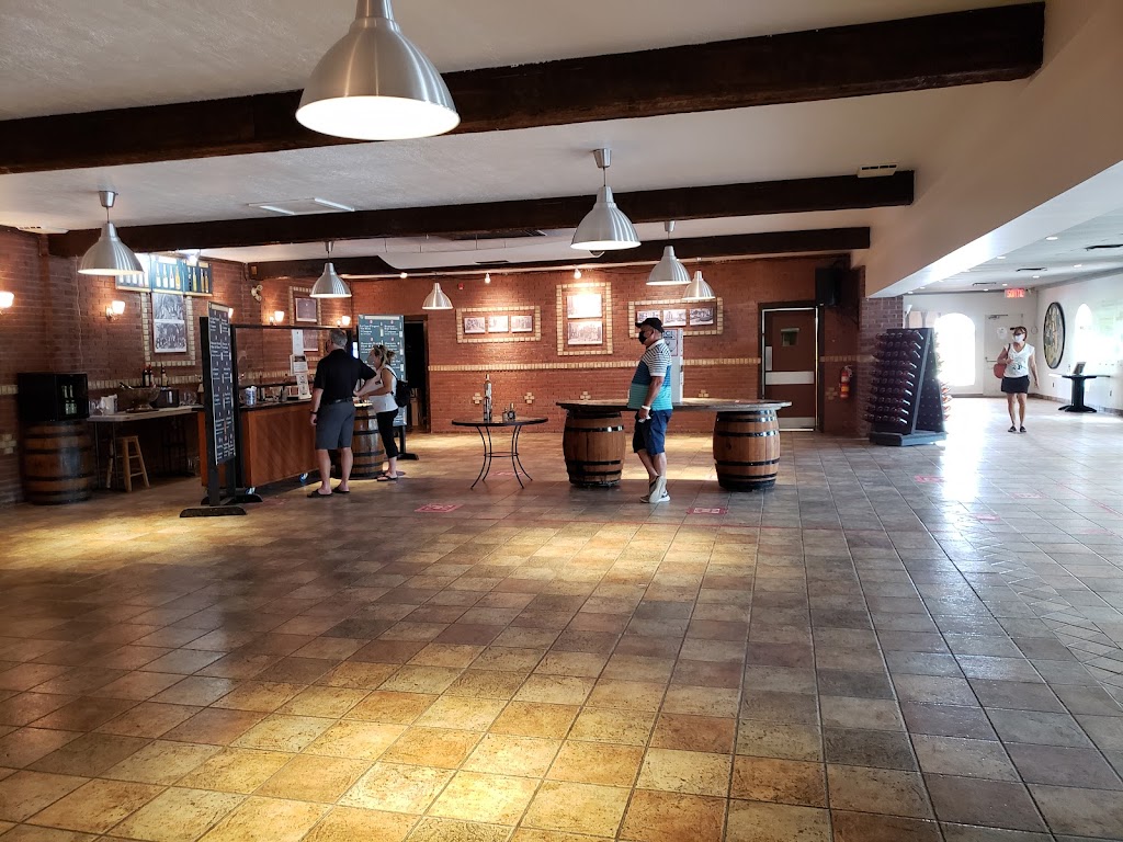 Vignoble Le Cep dArgent | 1257 Chem. de la Rivière, Magog, QC J1X 3W5, Canada | Phone: (819) 864-4441