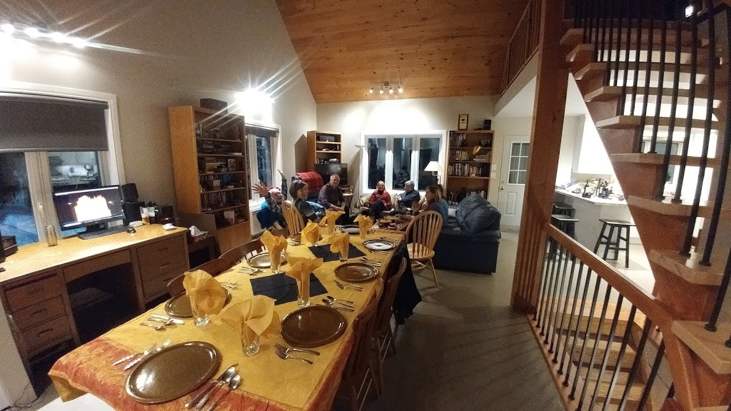 Chalet Serenity | 2038 Chemin du Lac Gagnon E, Duhamel, QC J0V 1G0, Canada | Phone: (819) 431-0808