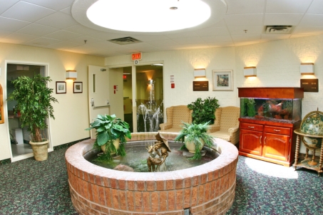Revera Bough Beeches Place | 1130 Bough Beeches Blvd, Mississauga, ON L4W 4G3, Canada | Phone: (905) 625-2022