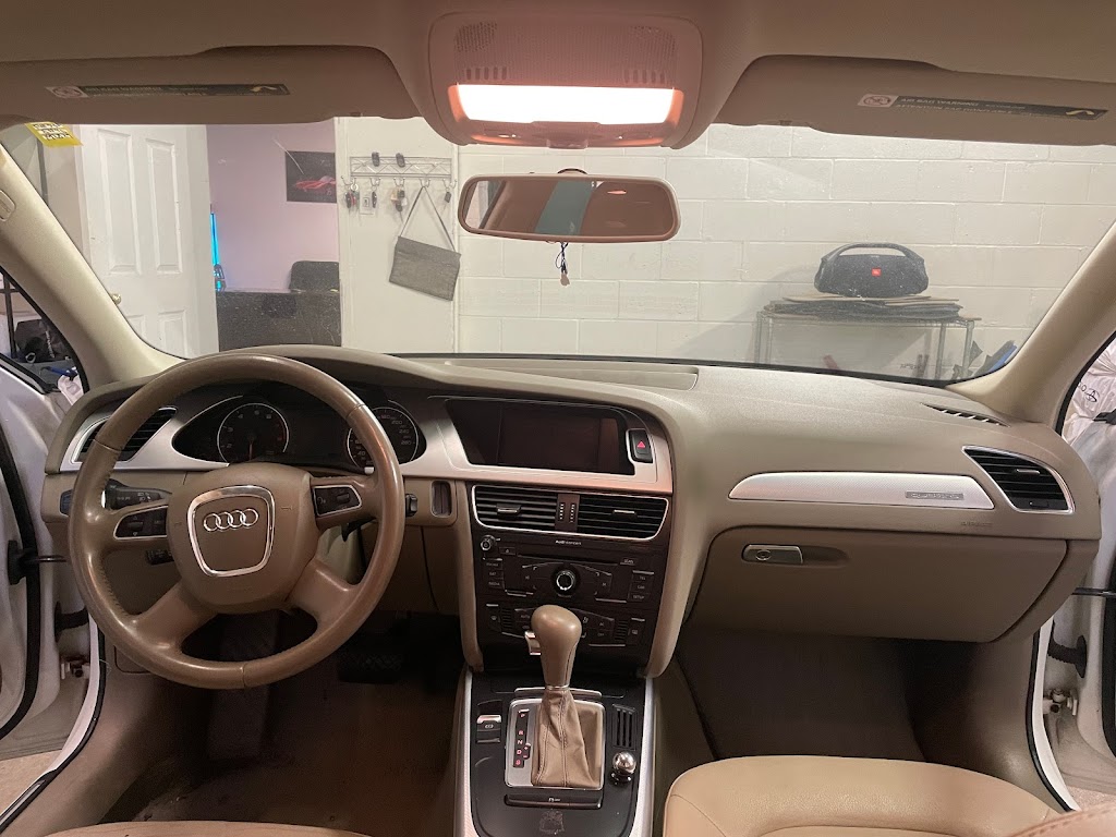 Luka Carwash & Detailing | 2489 Del Zotto Ave, Gloucester, ON K1T 3V6, Canada | Phone: (514) 699-1990