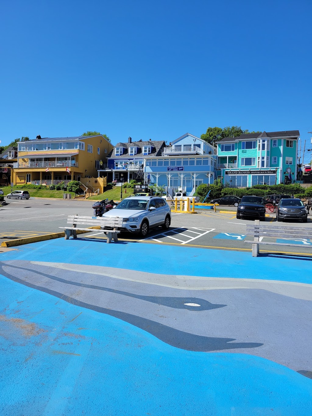 Rum Runner Inn | 66 Montague St, Lunenburg, NS B0J 2C0, Canada | Phone: (902) 634-9200