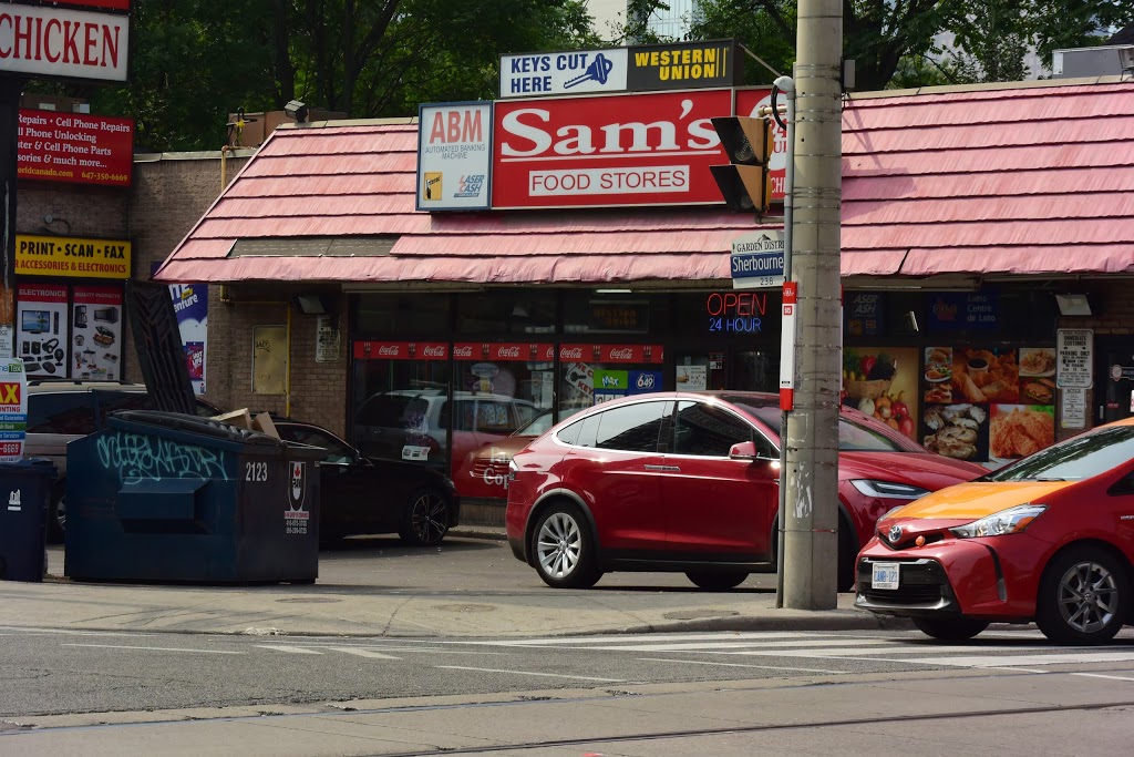 Sams Food Stores | convenience store | 236 Sherbourne St, Toronto, ON M5A 3X2, Canada | 4163663554 OR +1 416-366-3554