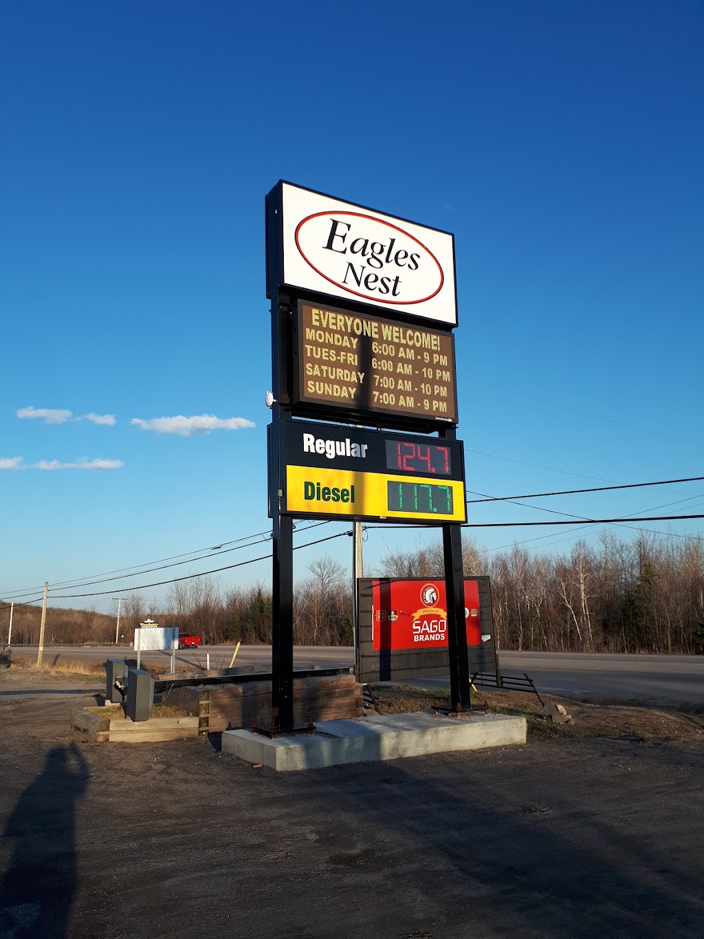 Eagles Nest Chip Stand & Gas | 2 Migizii Miikan, North Bay, ON P1B 8G5, Canada | Phone: (705) 474-2726