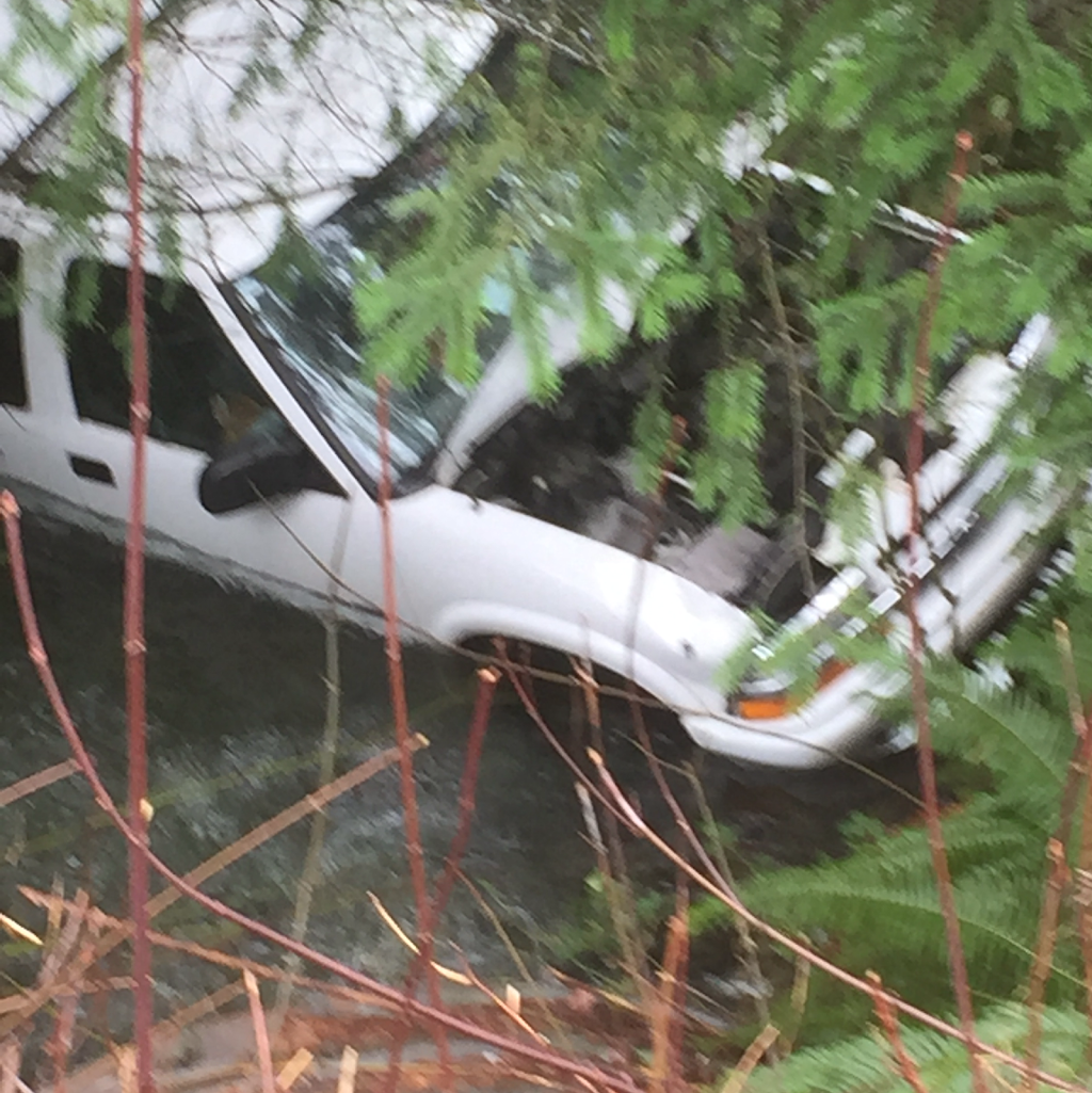 Lake Cowichan Towing | 215 Madill Rd #5, Lake Cowichan, BC V0R 2G1, Canada | Phone: (250) 510-8200