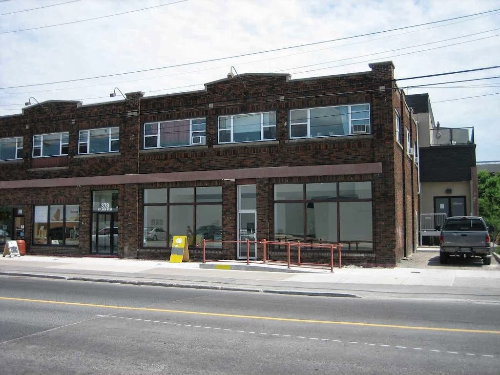 Ashburnham Realty | 116 Hunter St W, Peterborough, ON K9H 2K6, Canada | Phone: (705) 743-1168