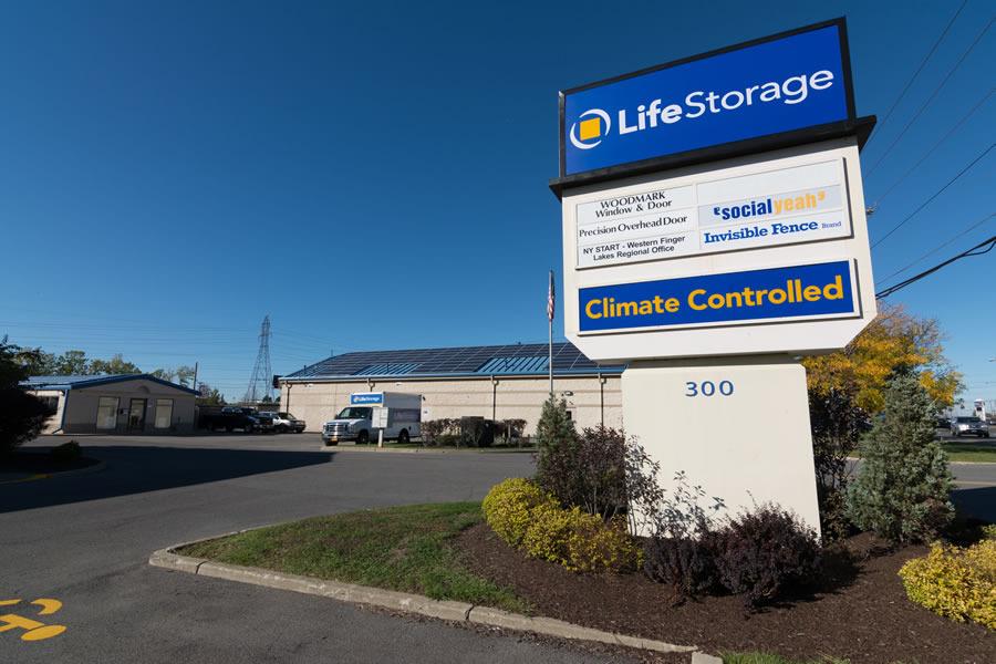 Life Storage | 300 Langner Rd, West Seneca, NY 14224, USA | Phone: (716) 825-6174