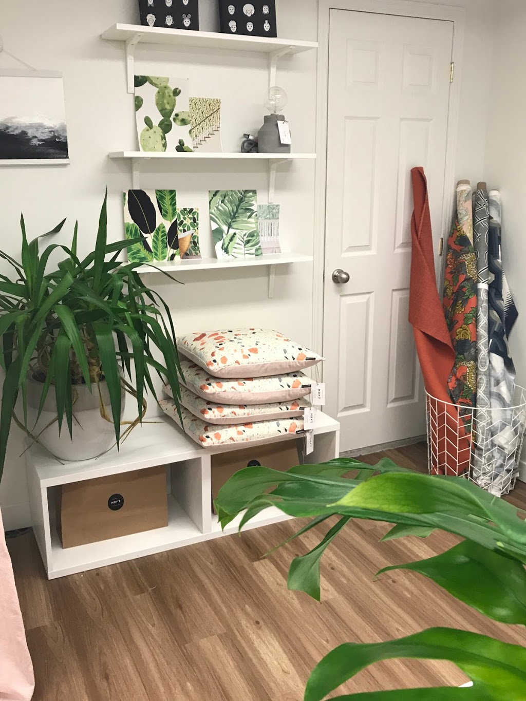 kaméléon atelier MRKT | 31 Rue Turgeon, Sainte-Thérèse, QC J7E 3H2, Canada | Phone: (514) 433-3932
