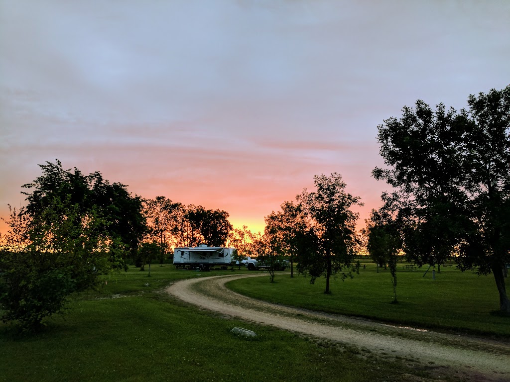 Town and Country Campground | 56001 Murdock Rd, Springfield, MB R3X 1Z6, Canada | Phone: (204) 256-2186