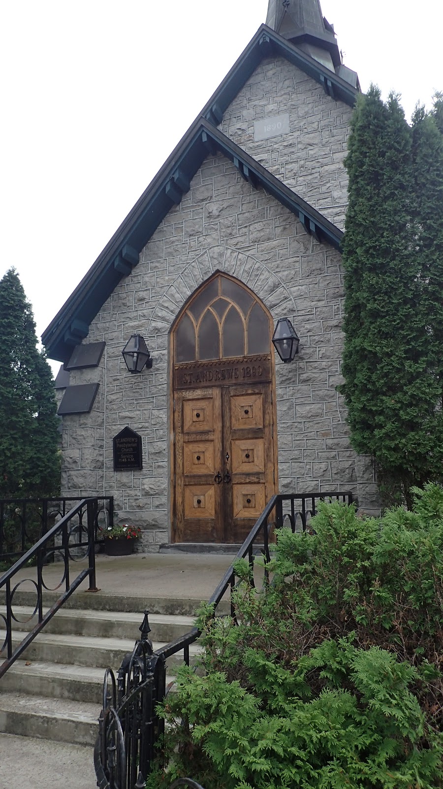 Spruceholme Inn | 204 Rue Principale, Fort-Coulonge, QC J0X 1V0, Canada | Phone: (819) 683-5635