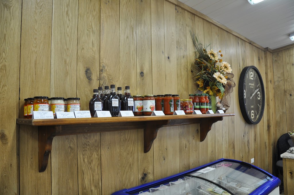 The Country Table | 2 Vance Dr, Tillsonburg, ON N4G 4W9, Canada | Phone: (519) 688-2662